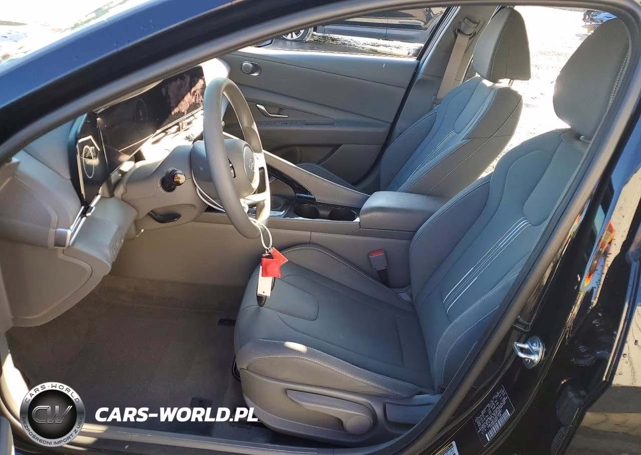 2024 Hyundai Elantra Hybrid Blue VIN:KMHLM4DJ0RU100807 - 7