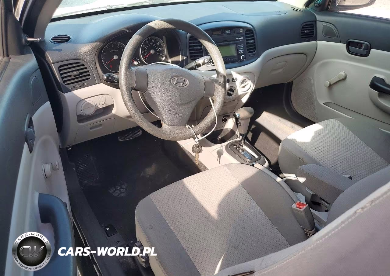 2009 Hyundai Accent Gs VIN:KMHCM36C39U112975 - 8