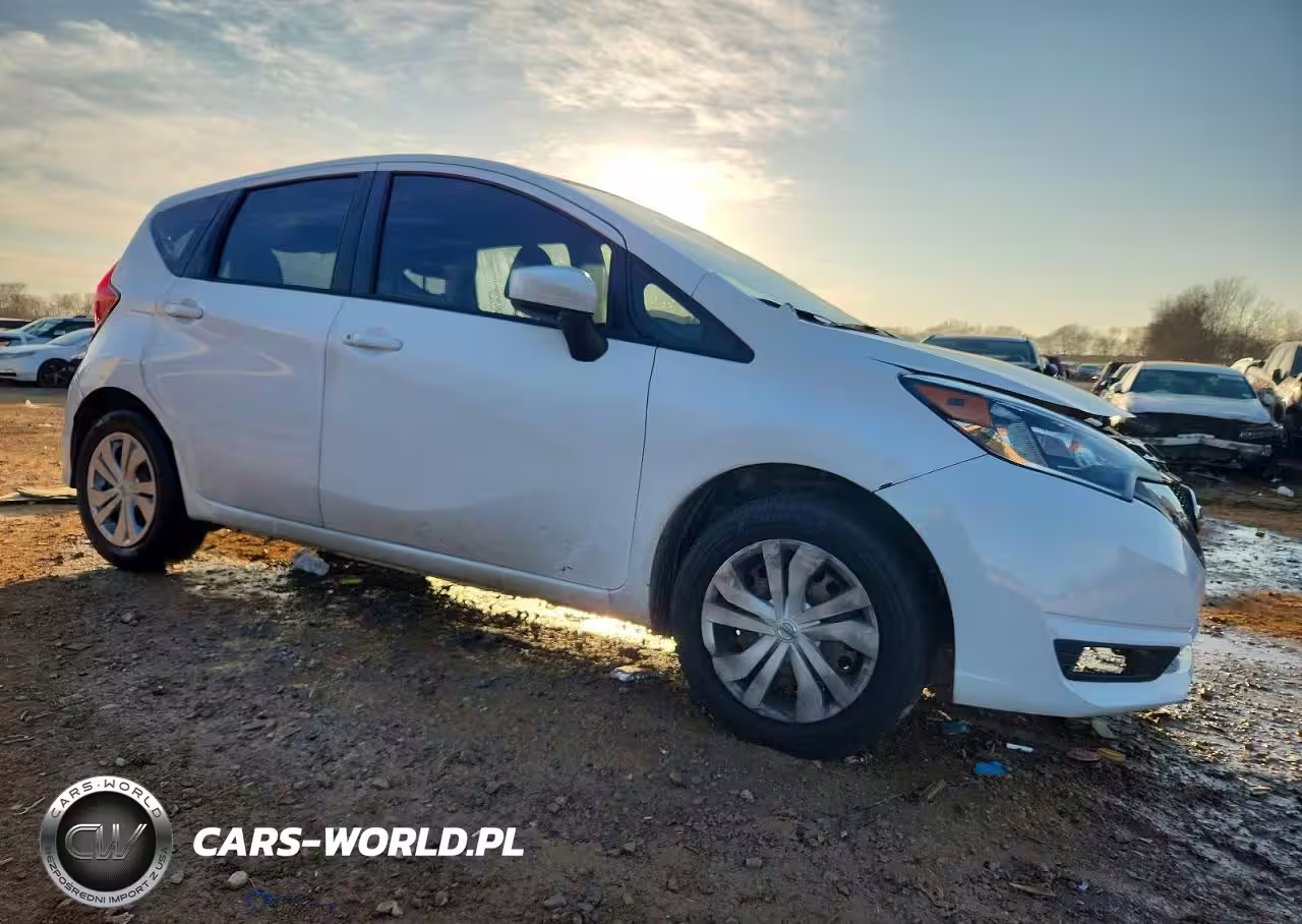 2017 Nissan Versa Note S VIN:3N1CE2CP2HL359810 - 4