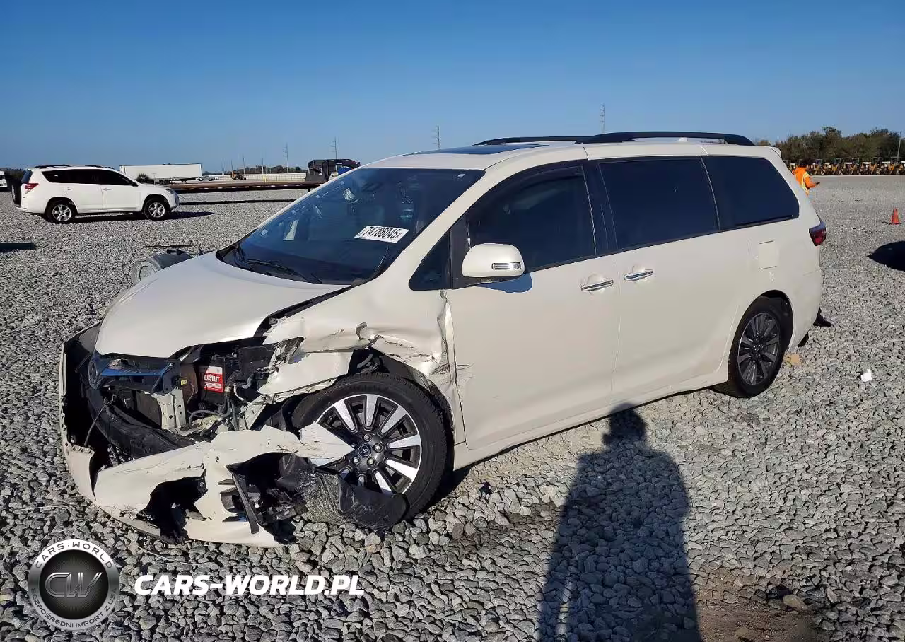 2018 Toyota Sienna Xle