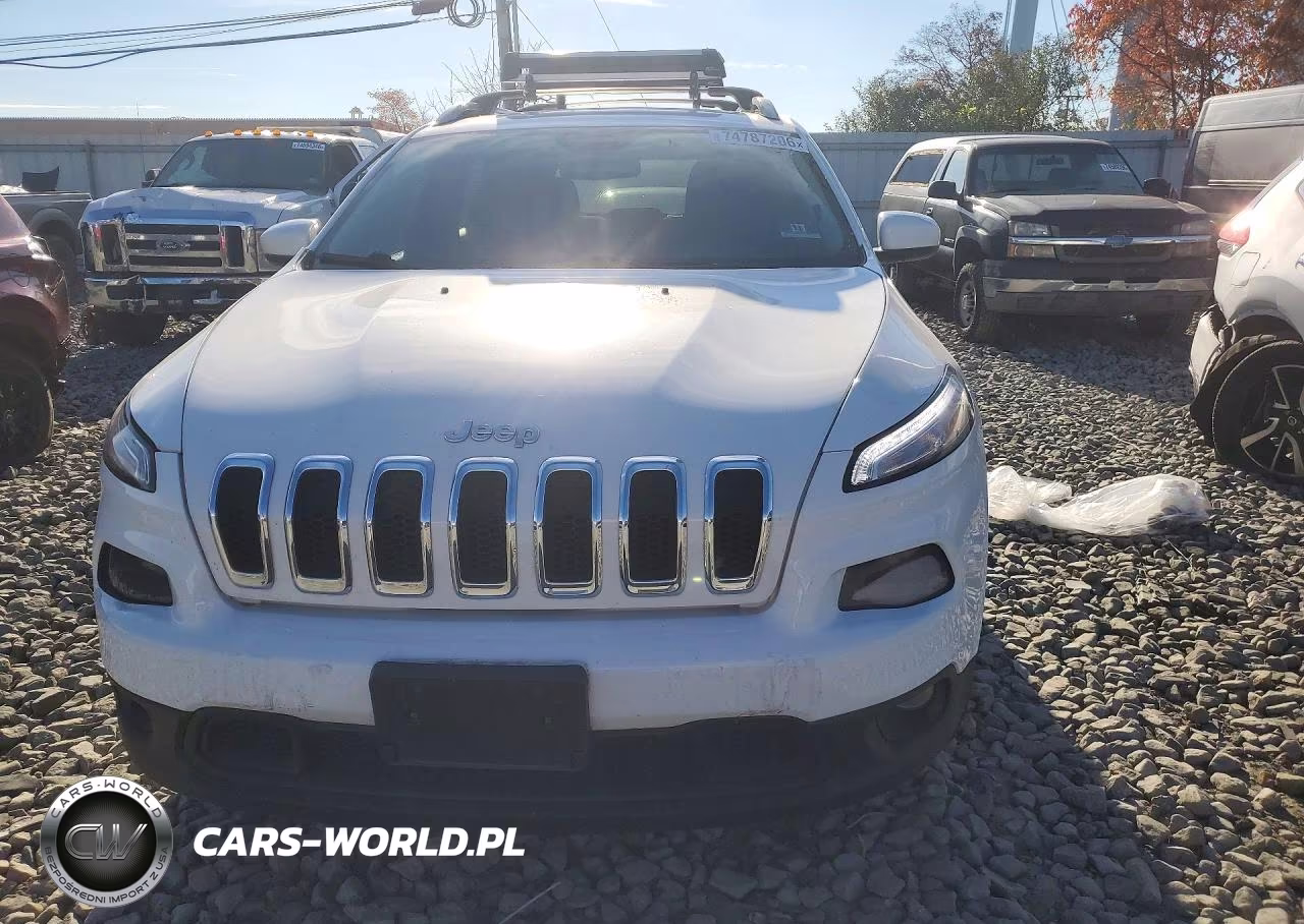 2014 Jeep Cherokee Latitude VIN:1C4PJMCS2EW169344 - 5
