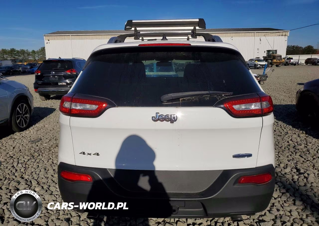 2014 Jeep Cherokee Latitude VIN:1C4PJMCS2EW169344 - 6