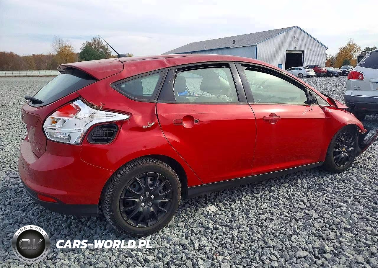 2012 Ford Focus Se VIN:1FAHP3K21CL312173 - 3
