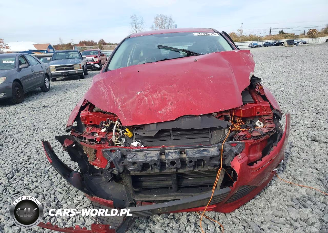 2012 Ford Focus Se VIN:1FAHP3K21CL312173 - 5