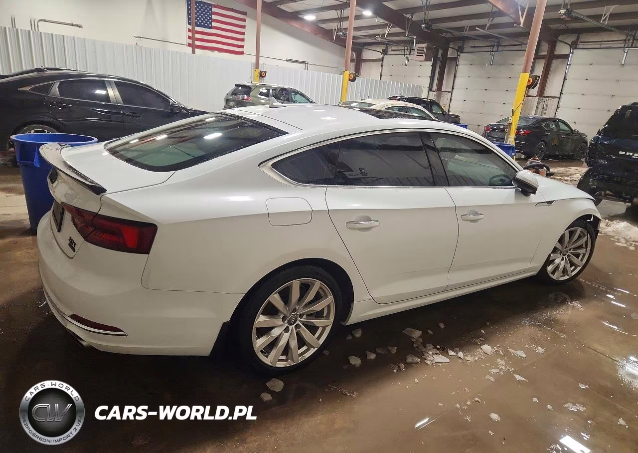 2018 Audi A5 Premium VIN:WAUANCF59JA136839 - 3