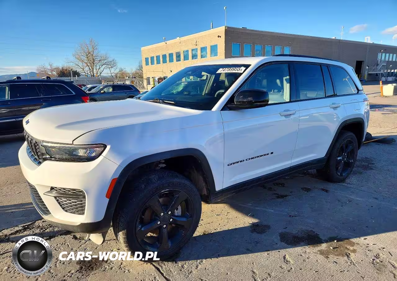 2023 Jeep Grand Cherokee Laredo
