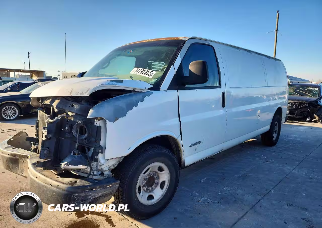 2005 Chevrolet Express G2500 Delivery Van