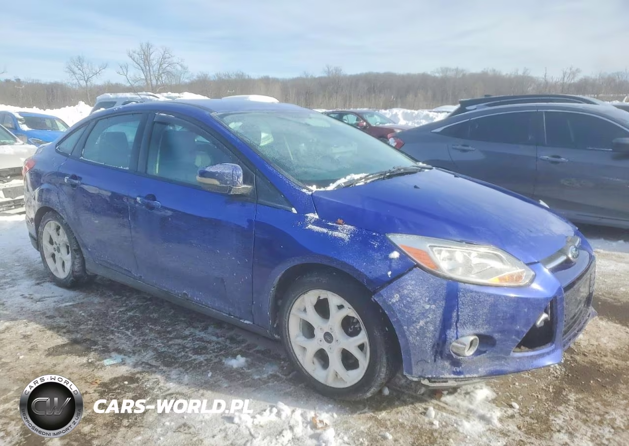 2013 Ford Focus Se VIN:1FADP3F22DL326772 - 4