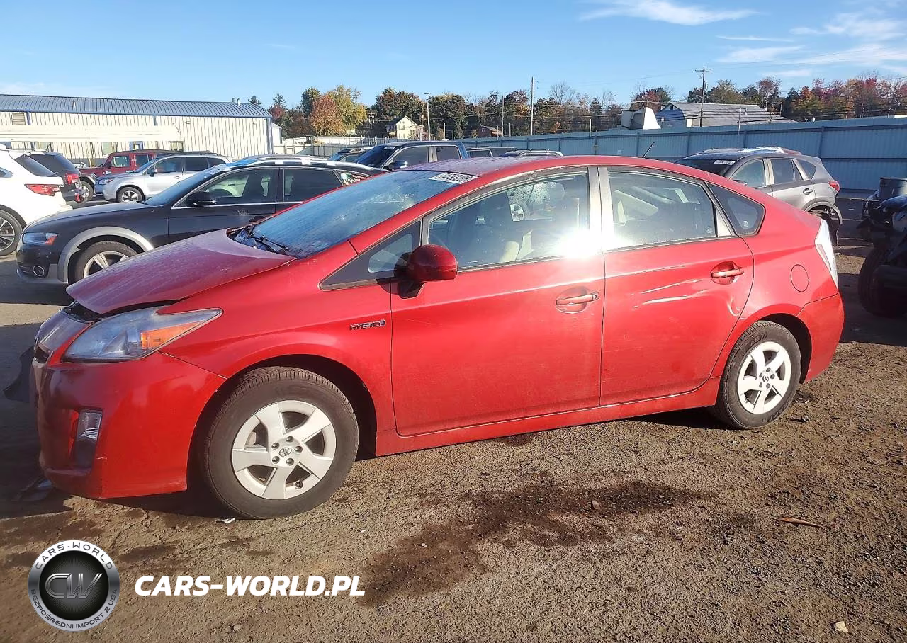 2011 Toyota Prius Two VIN:JTDKN3DU9B0282845 - 1