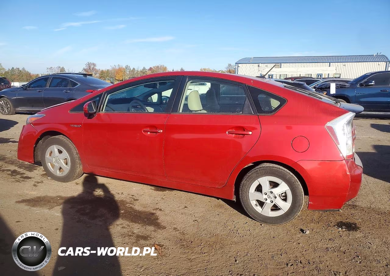 2011 Toyota Prius Two VIN:JTDKN3DU9B0282845 - 2