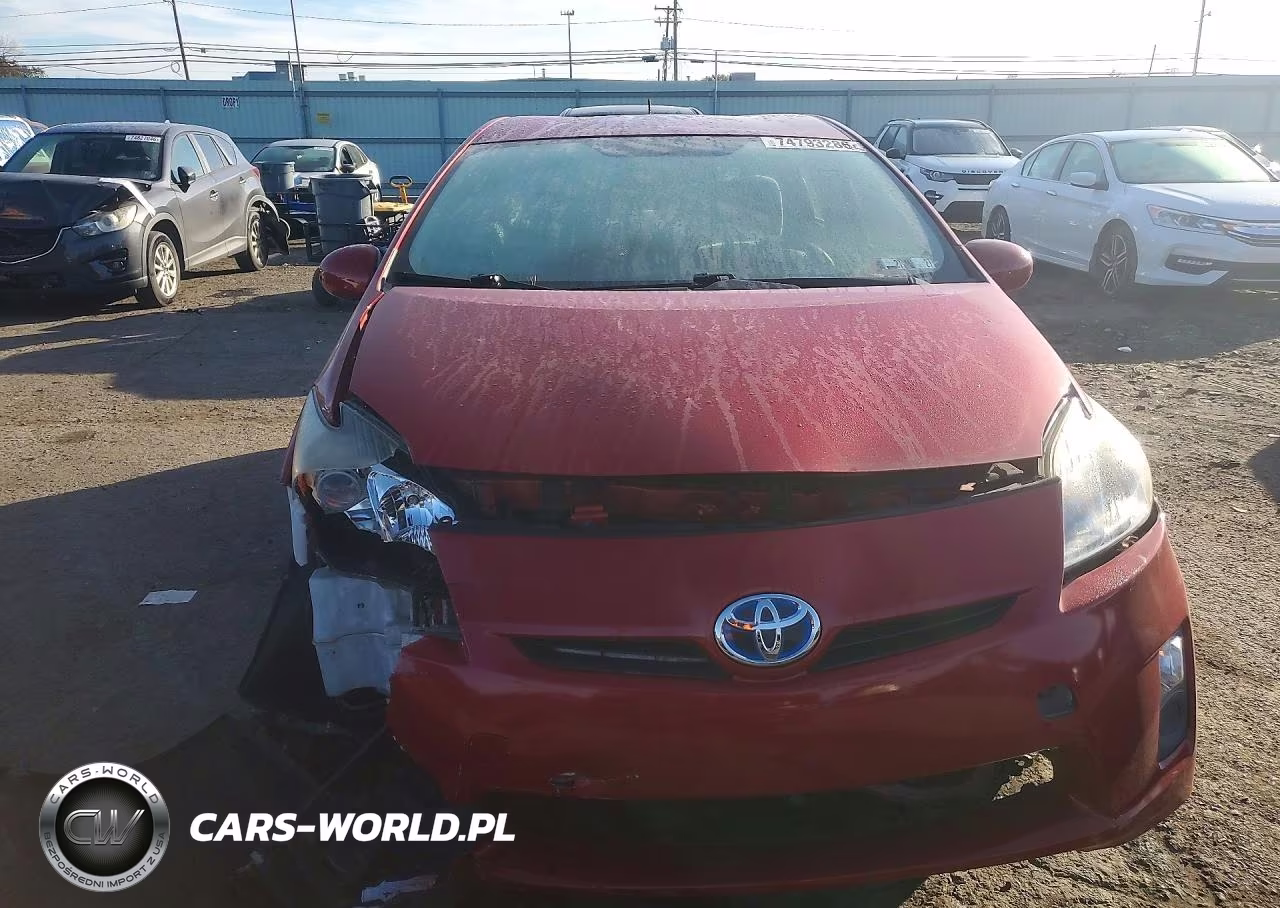 2011 Toyota Prius Two VIN:JTDKN3DU9B0282845 - 5