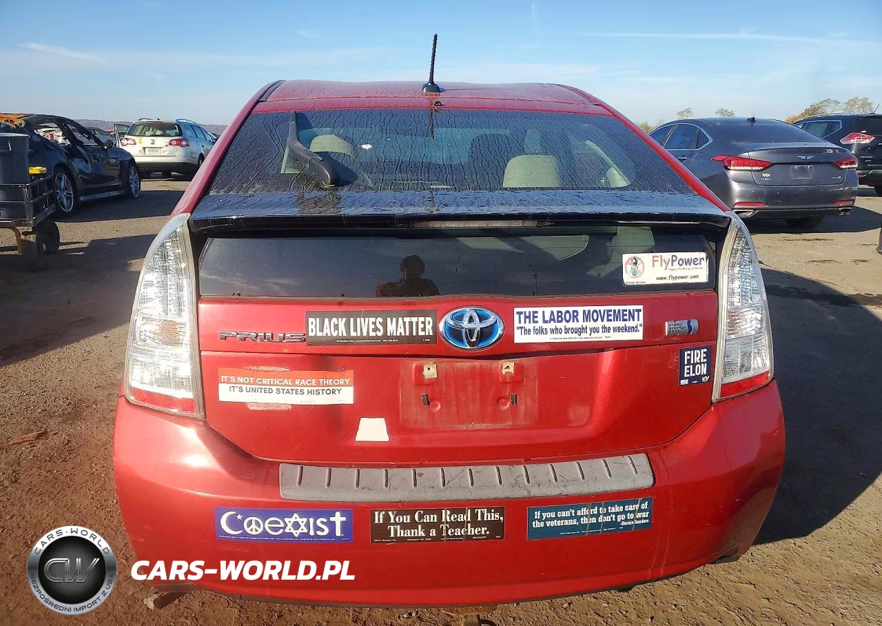 2011 Toyota Prius Two VIN:JTDKN3DU9B0282845 - 6