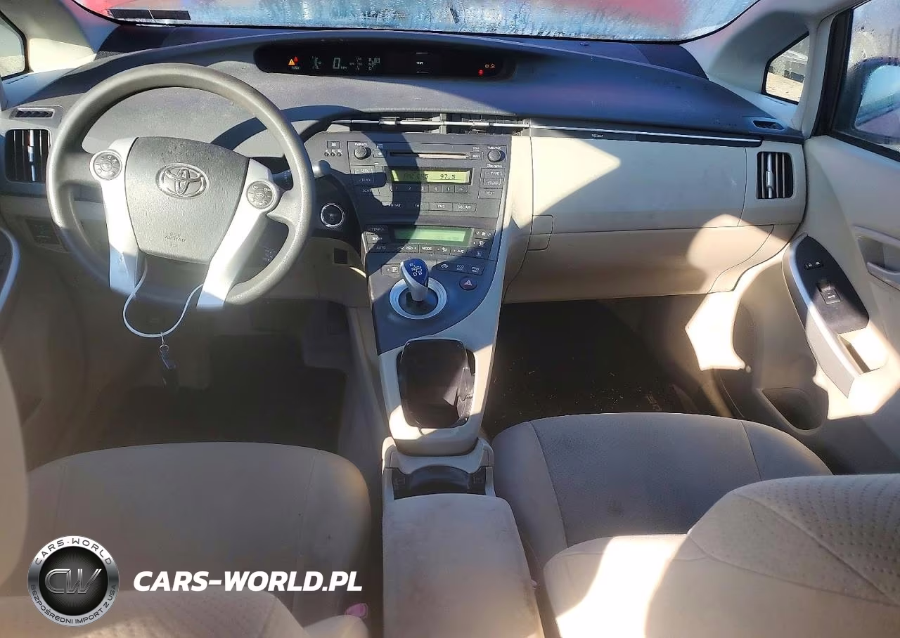 2011 Toyota Prius Two VIN:JTDKN3DU9B0282845 - 8