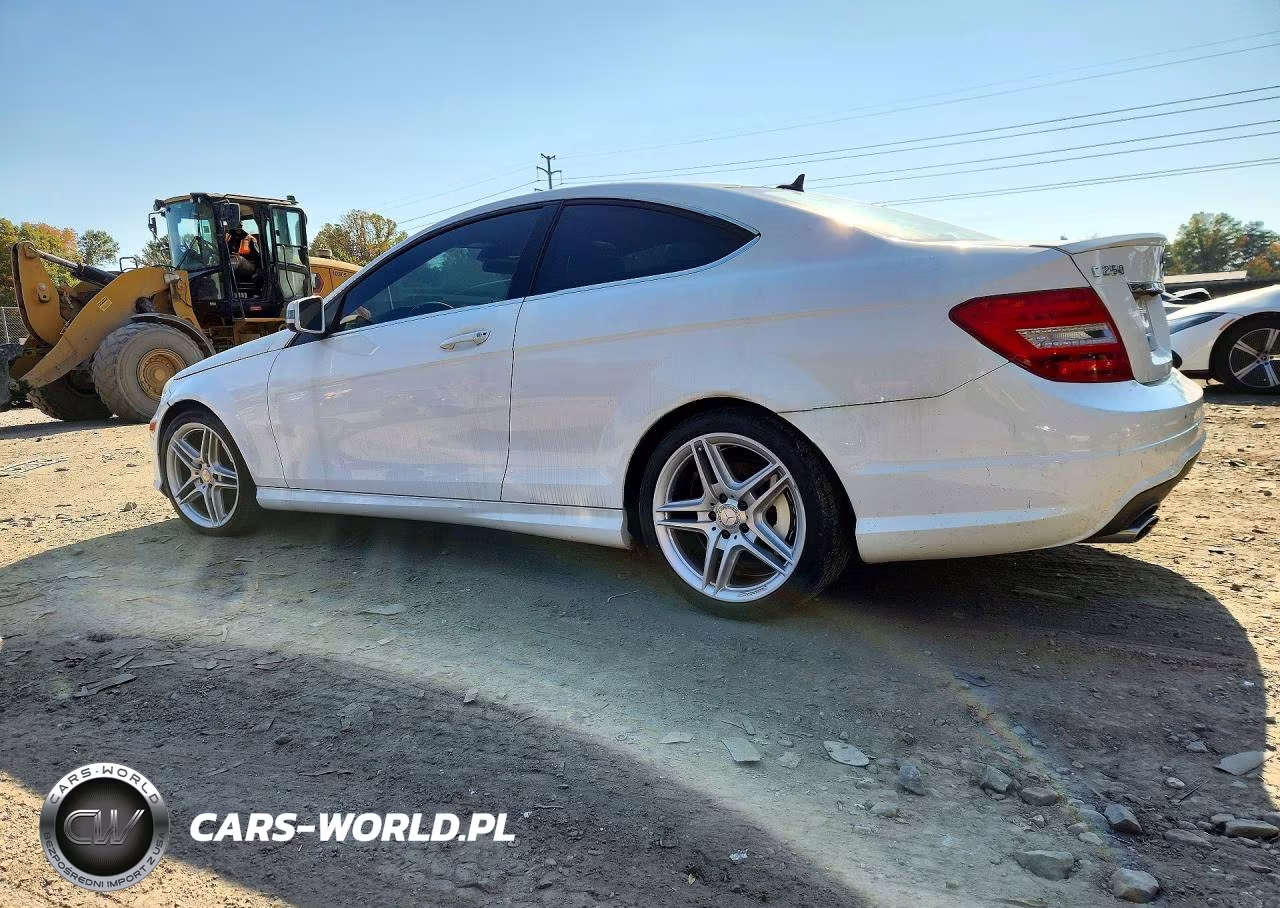 2013 Mercedes-Benz C 250 VIN:WDDGJ4HB2DG040656 - 2