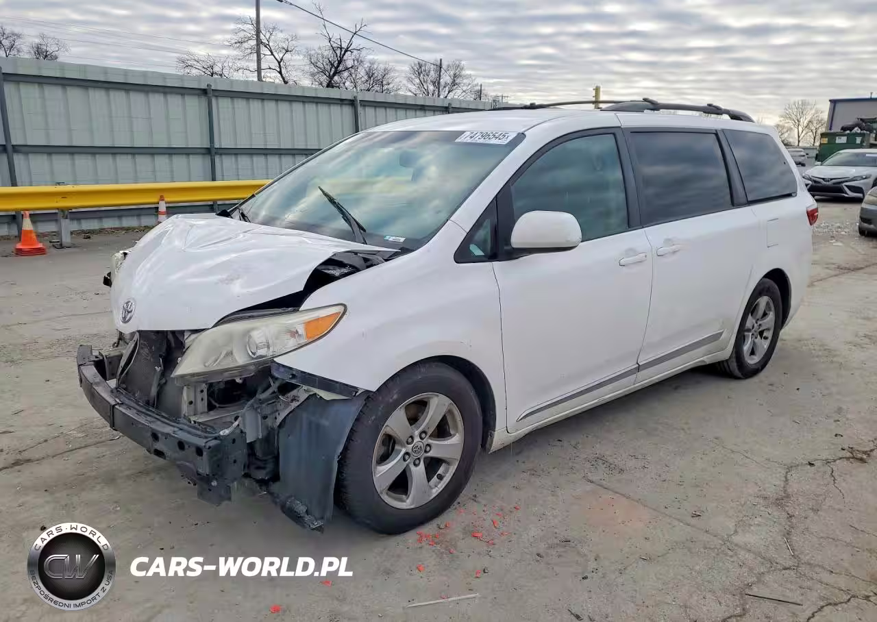 2016 Toyota Sienna Le