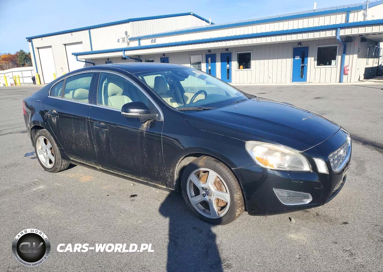 2013 Volvo S60 T5 VIN:YV1612FH6D2197938 - 4