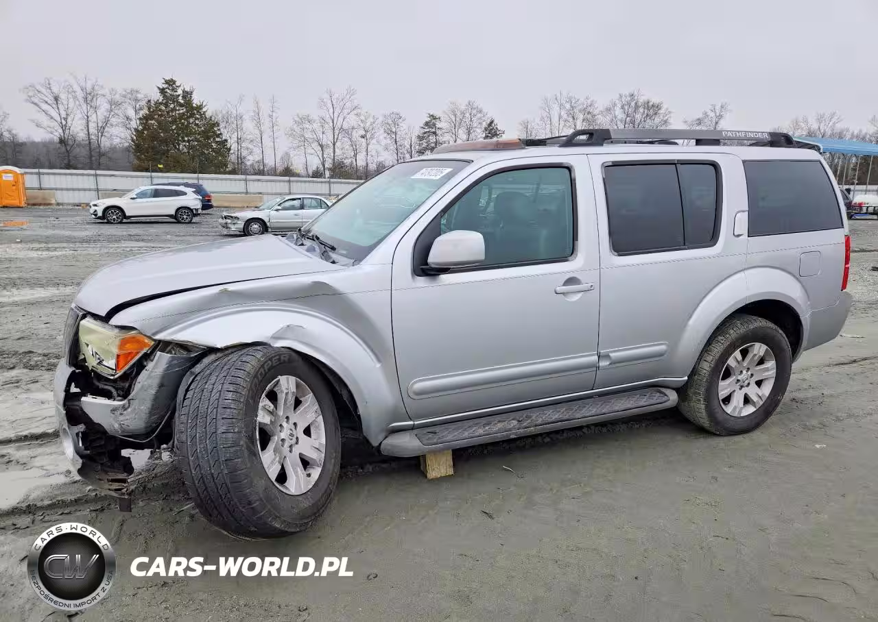 2006 Nissan Pathfinder Le