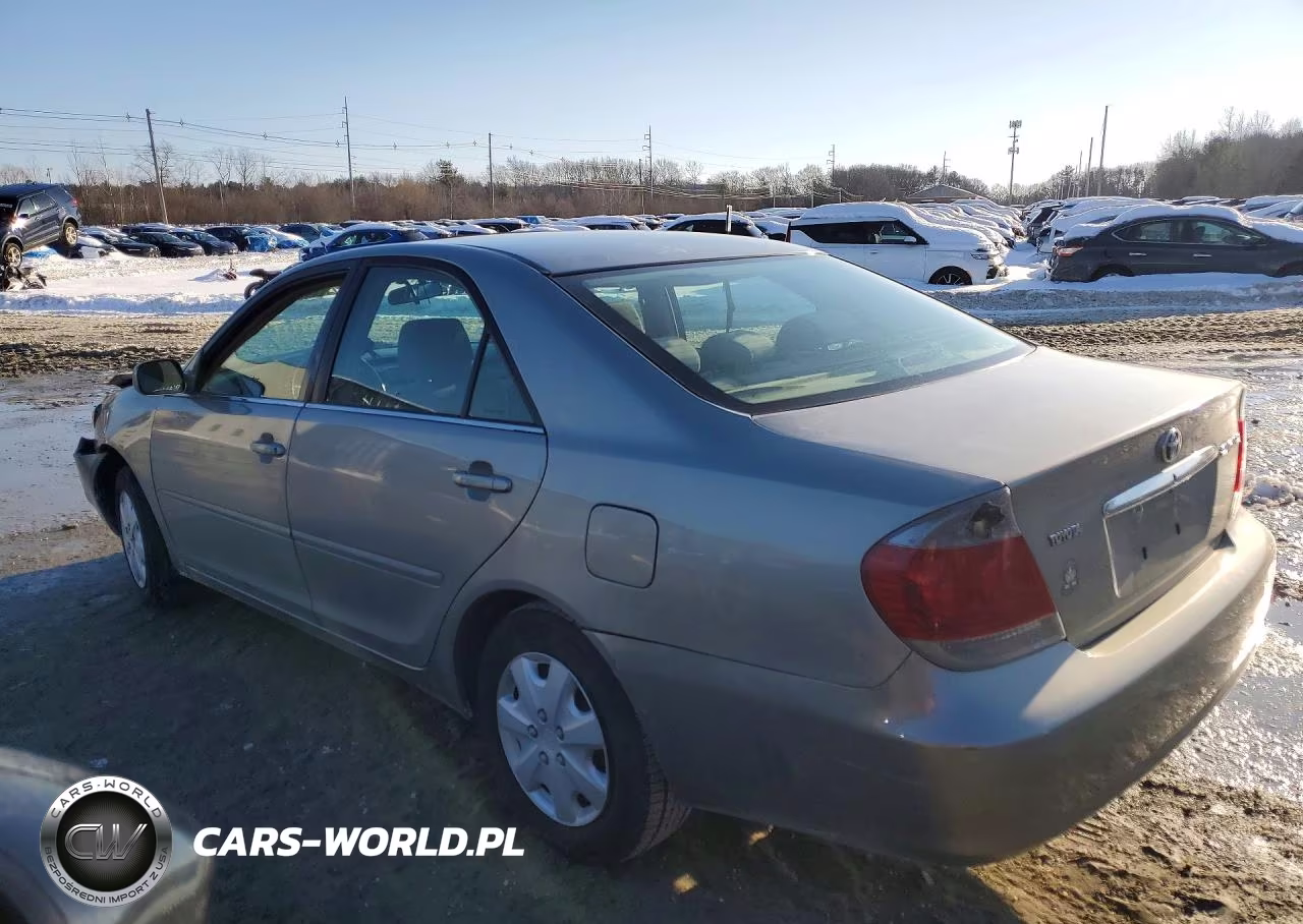 2005 Toyota Camry Le VIN:4T1BE32K45U953395 - 2