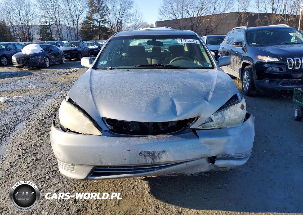 2005 Toyota Camry Le VIN:4T1BE32K45U953395 - 5