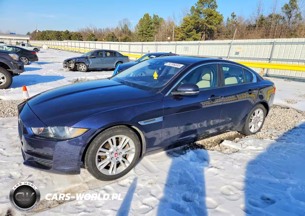 2017 Jaguar Xe Premium