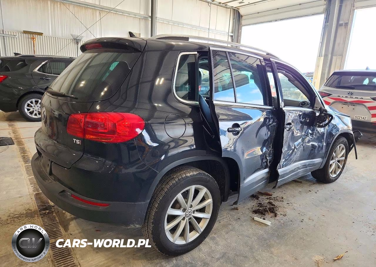 2017 Volkswagen Tiguan Wolfsburg VIN:WVGRV7AX5HW508949 - 3