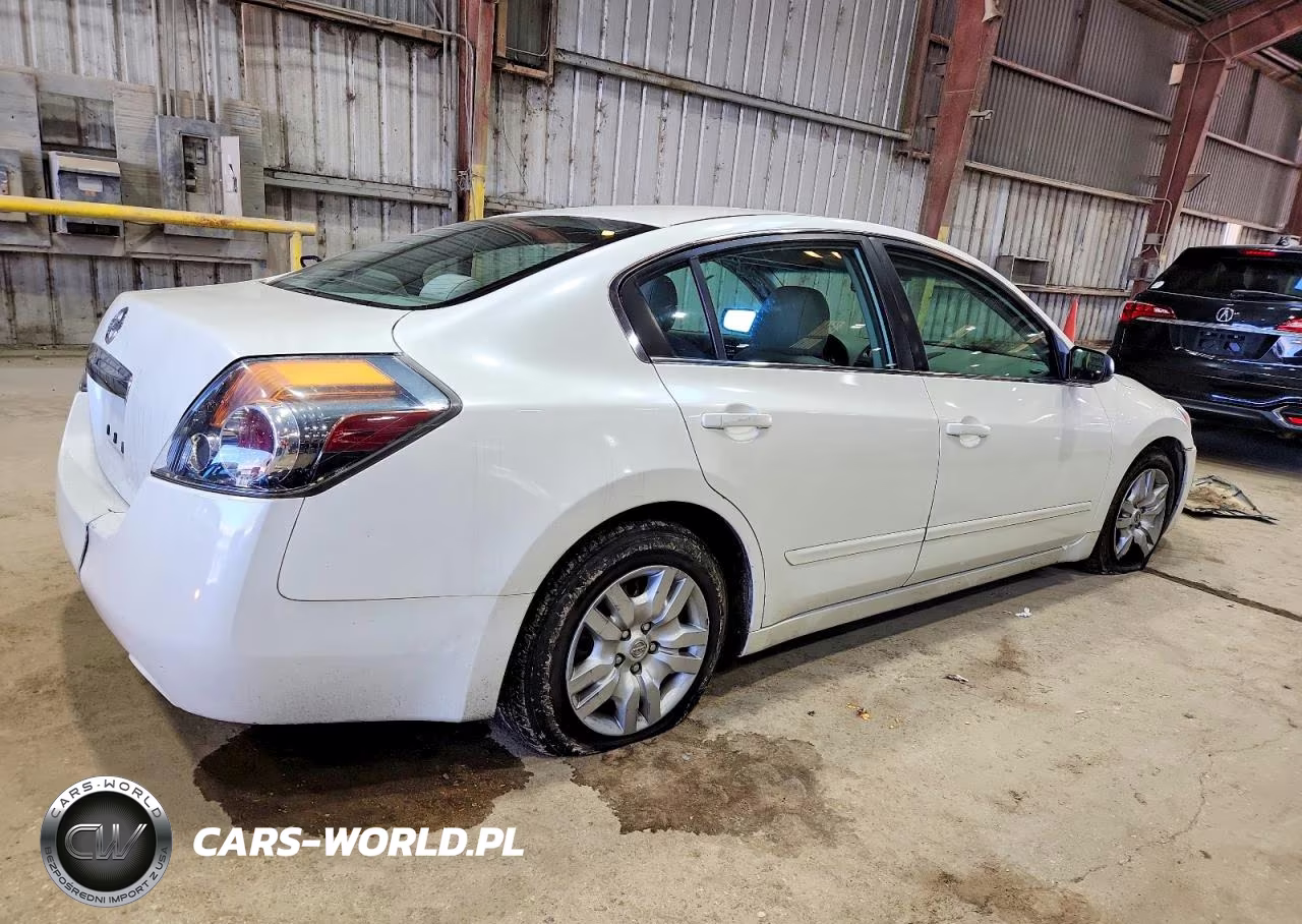 2010 Nissan Altima Base VIN:1N4AL2AP9AC189143 - 3