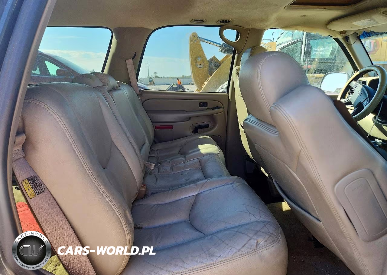 2004 Chevrolet Tahoe C1500 VIN:1GNEC13Z24R148625 - 11