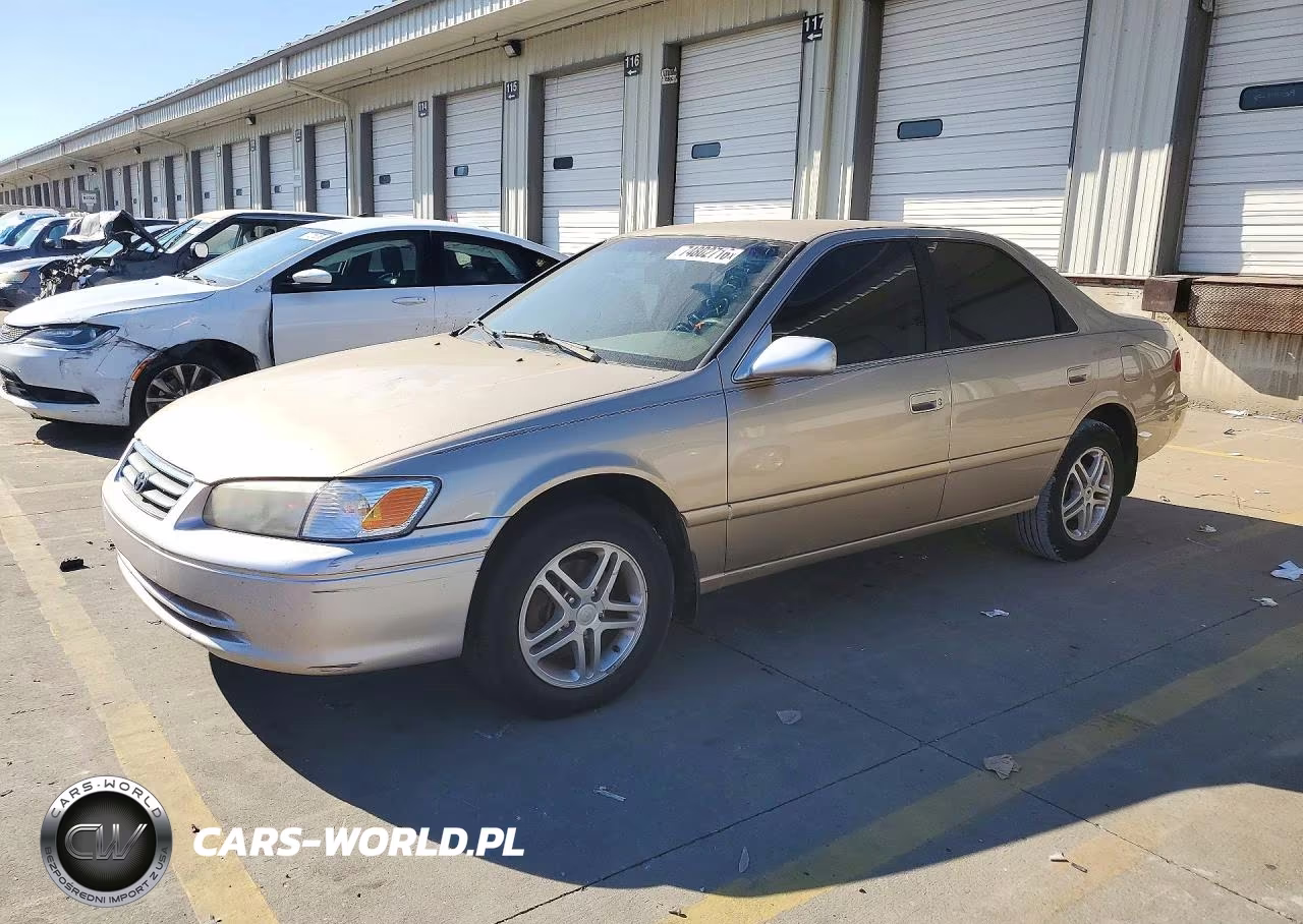 2000 Toyota Camry Le VIN:JT2BG22KXY0409223 - 1