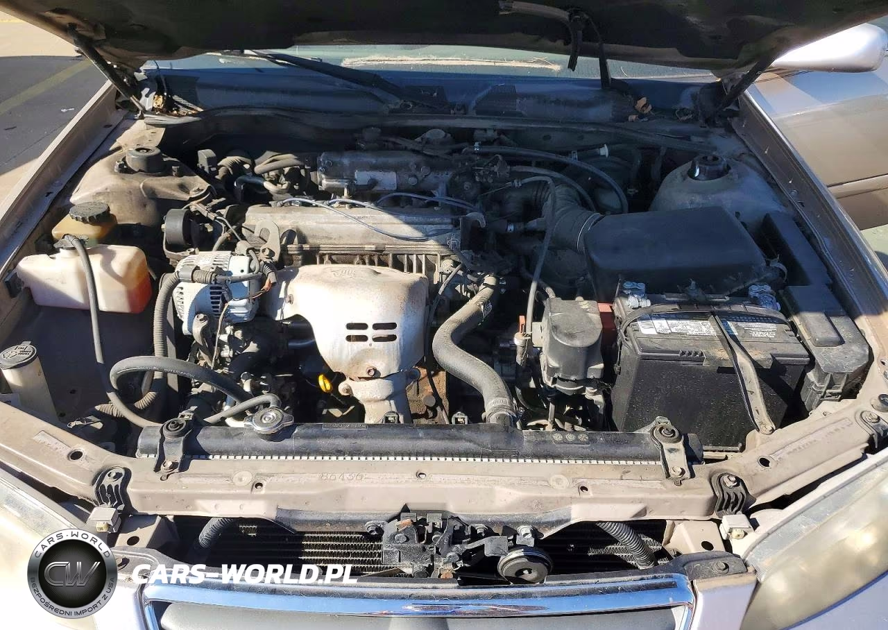 2000 Toyota Camry Le VIN:JT2BG22KXY0409223 - 11