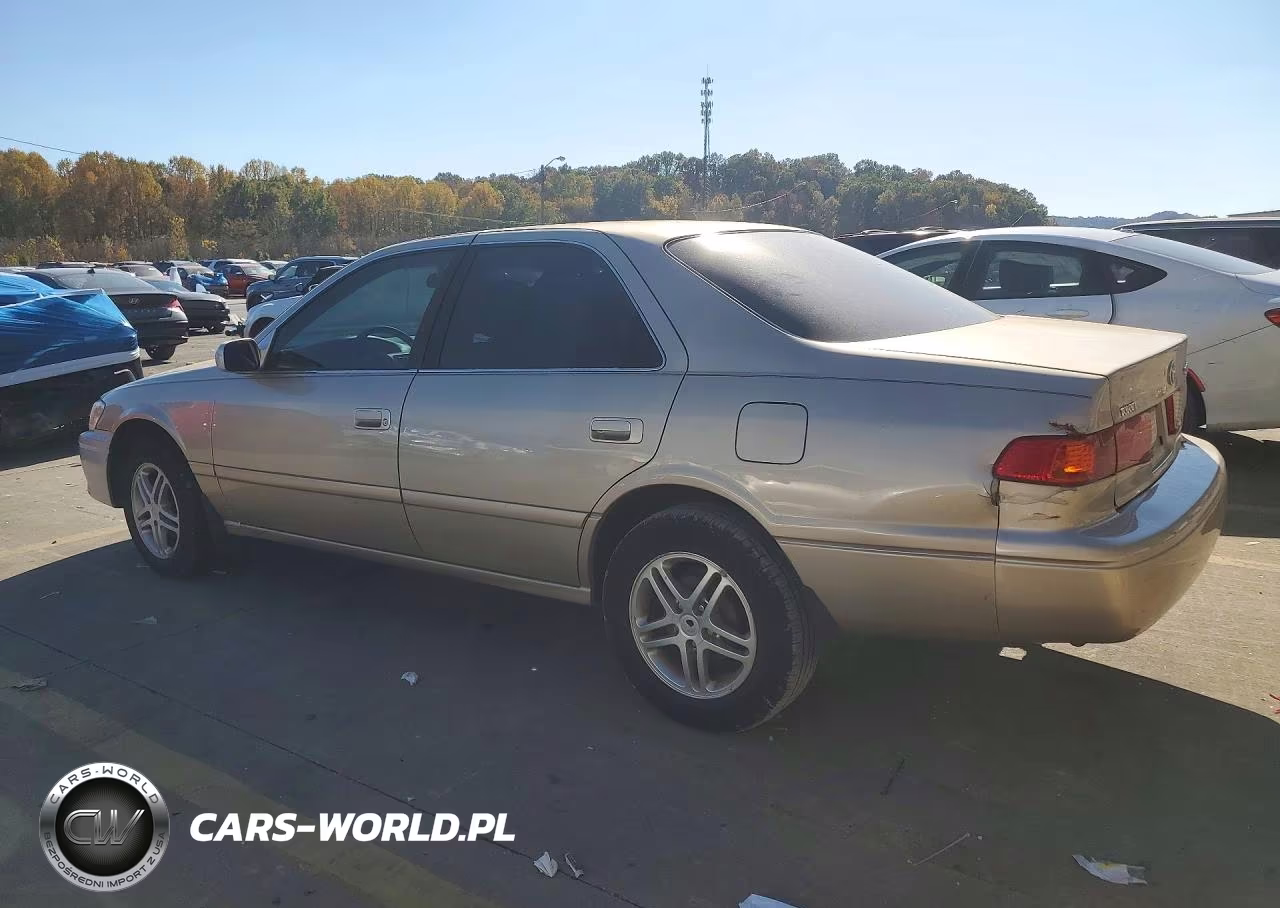 2000 Toyota Camry Le VIN:JT2BG22KXY0409223 - 2