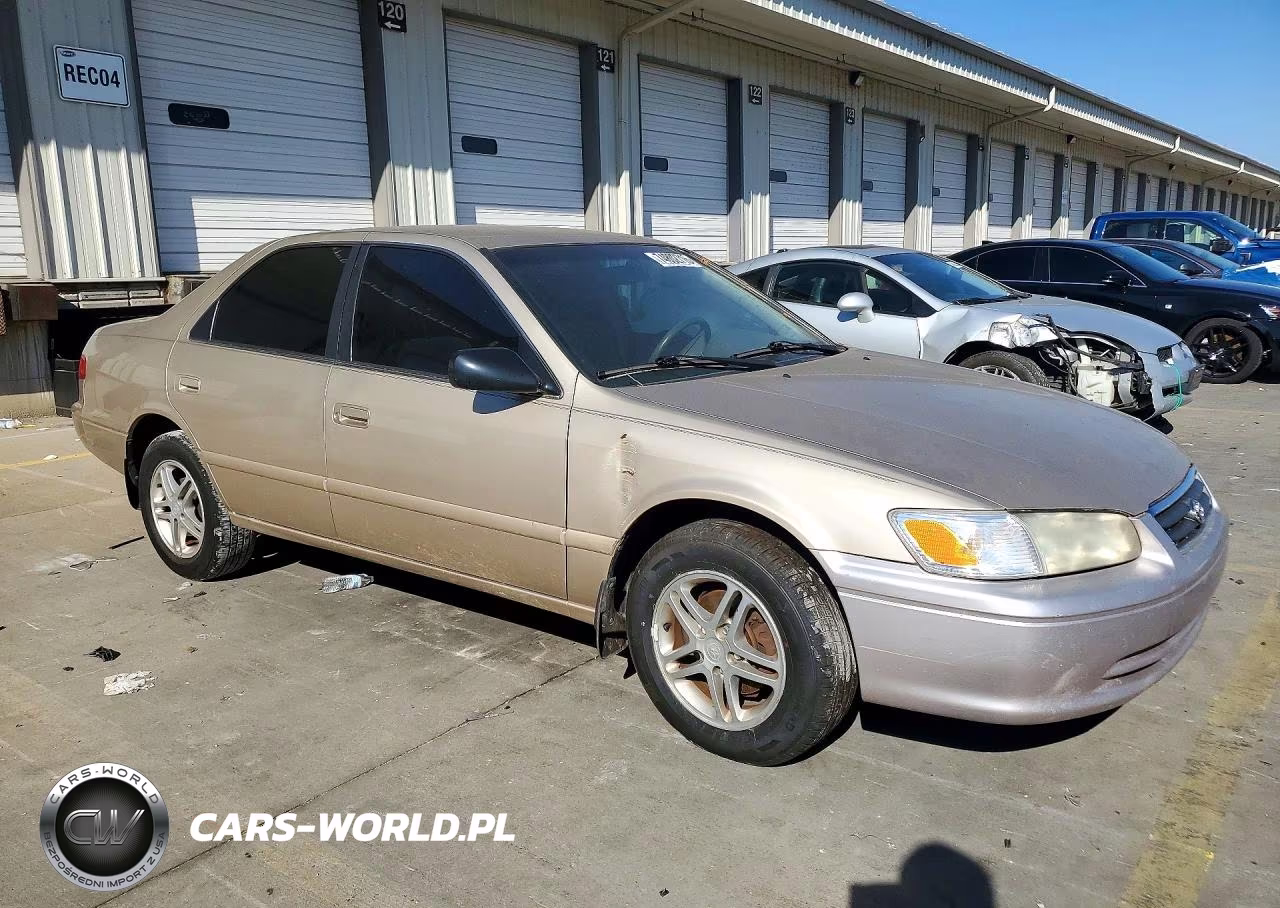 2000 Toyota Camry Le VIN:JT2BG22KXY0409223 - 4