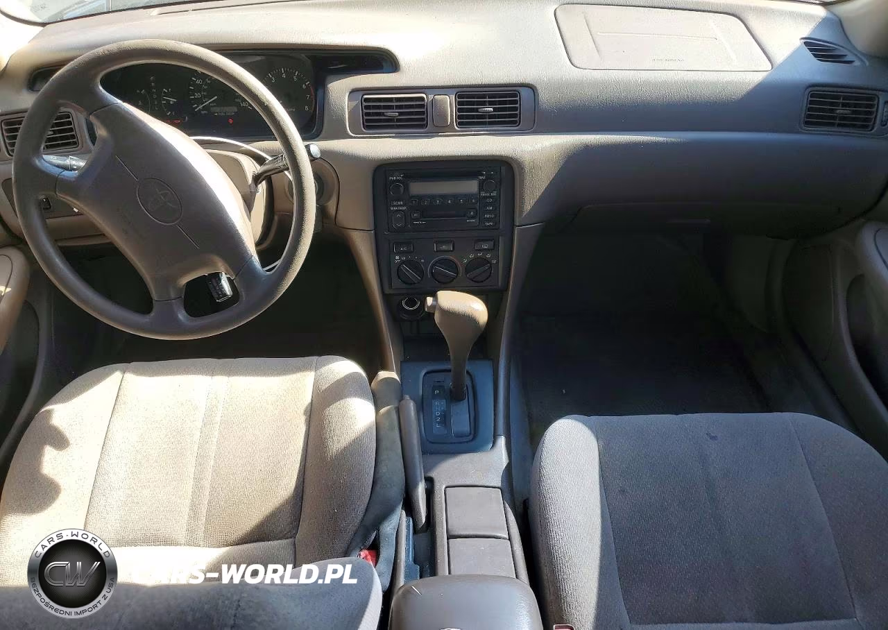 2000 Toyota Camry Le VIN:JT2BG22KXY0409223 - 8