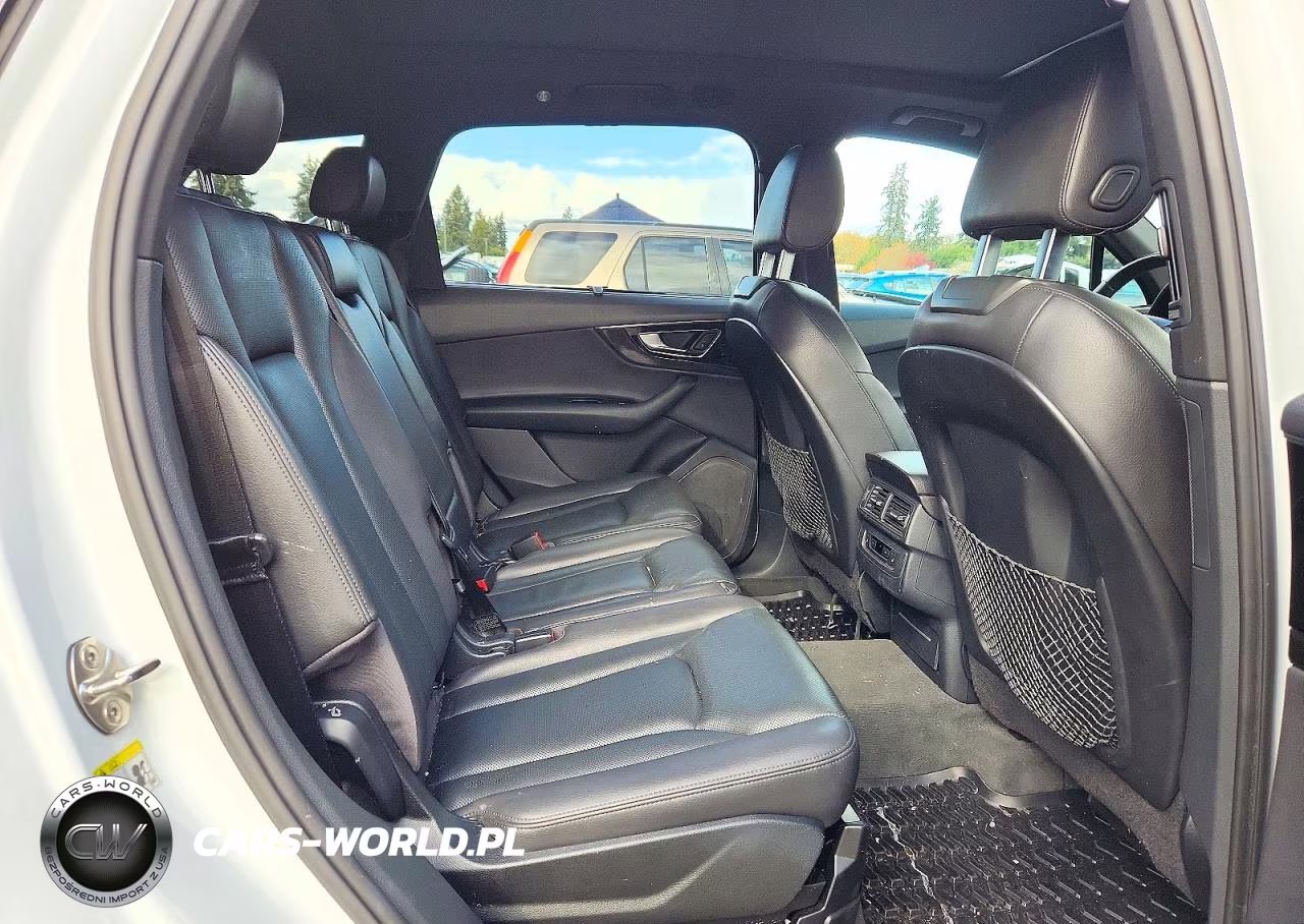 2017 Audi Q7 Premium Plus VIN:WA1LAAF72HD056783 - 11