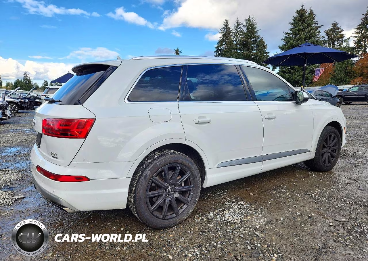 2017 Audi Q7 Premium Plus VIN:WA1LAAF72HD056783 - 3