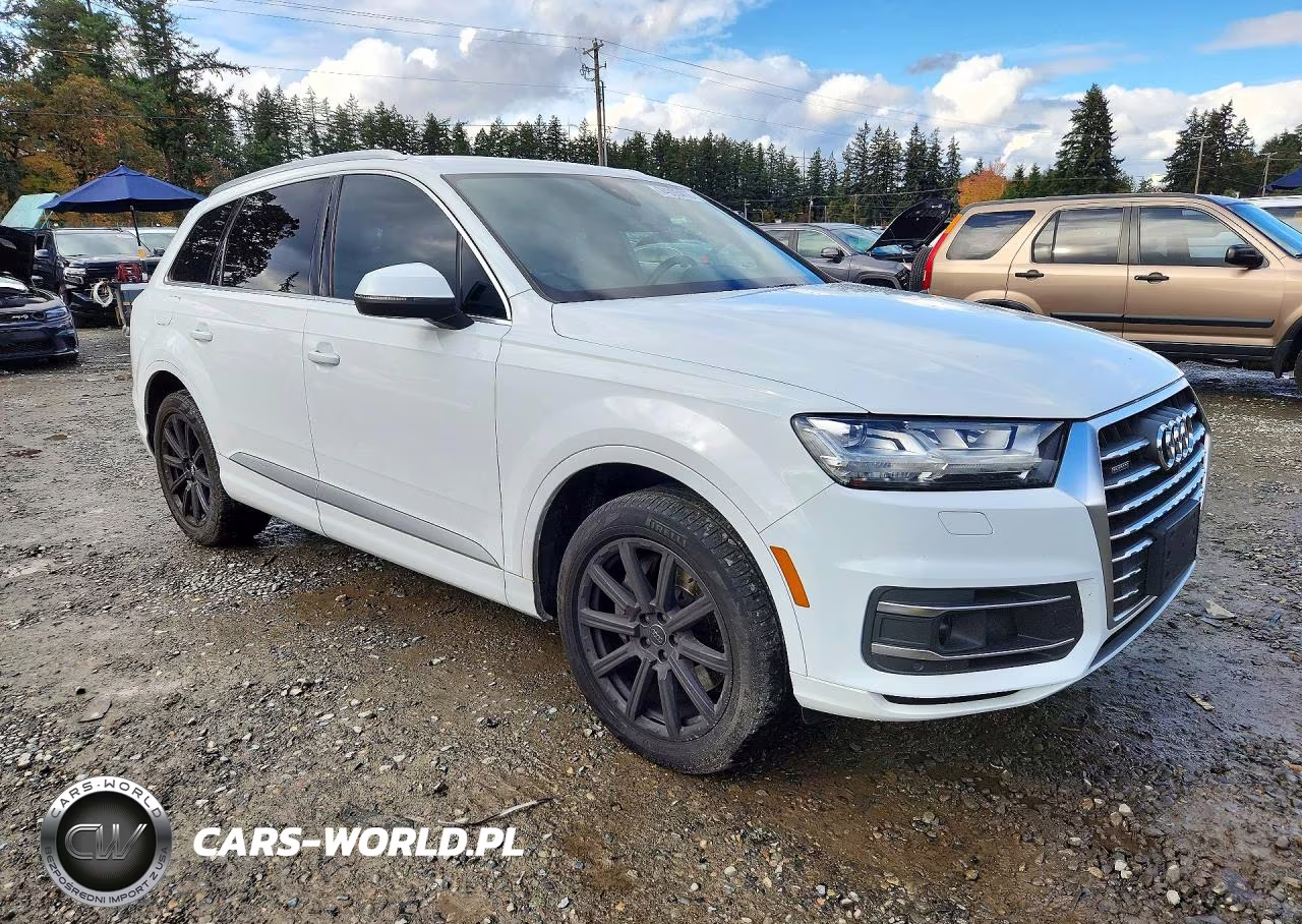 2017 Audi Q7 Premium Plus VIN:WA1LAAF72HD056783 - 4
