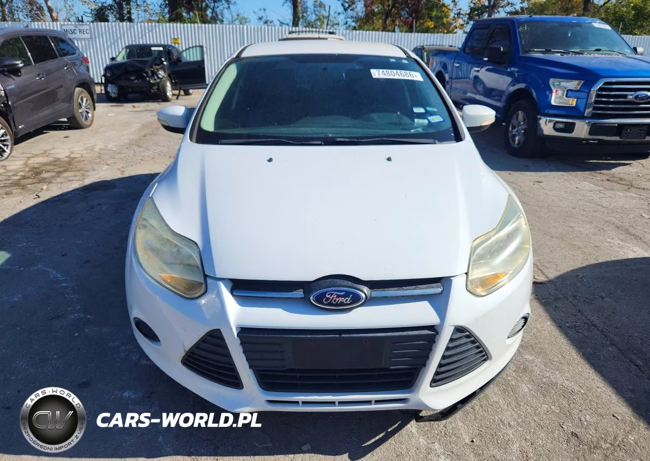 2014 Ford Focus Se VIN:1FADP3K2XEL185666 - 5