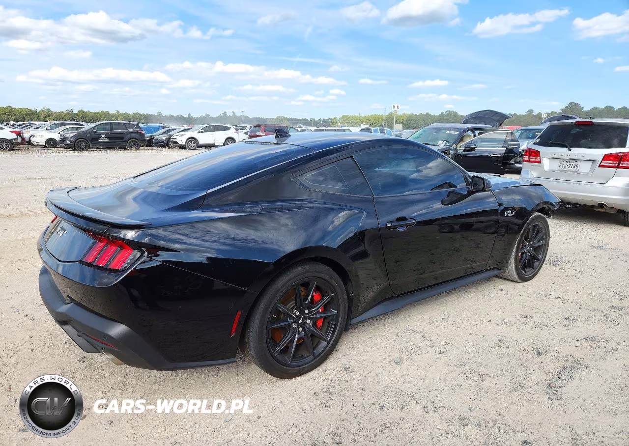 2025 Ford Mustang Gt Premium Fastback VIN:1FA6P8CF5S5403634 - 3