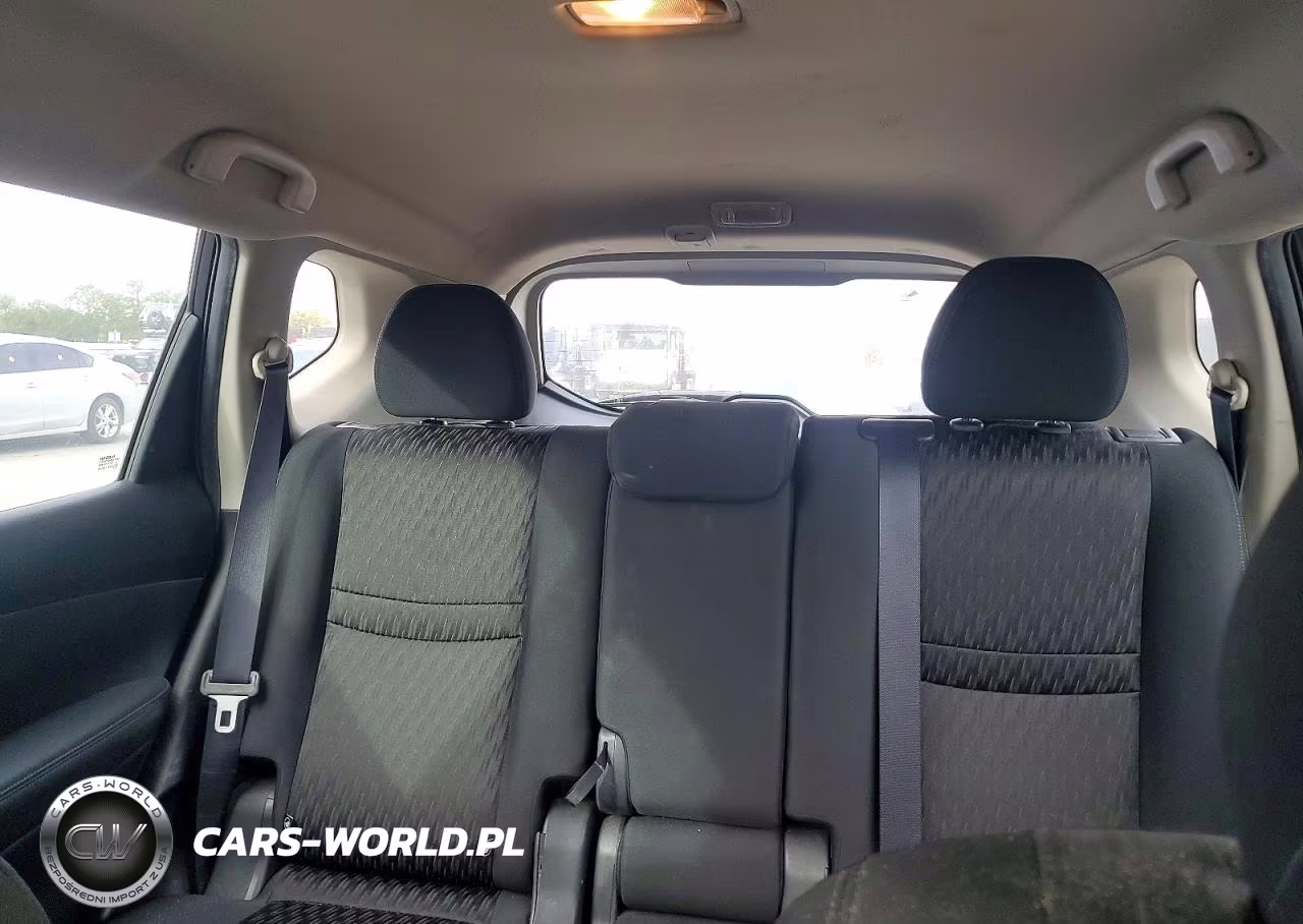2017 Nissan Rogue S VIN:KNMAT2MT2HP597246 - 10