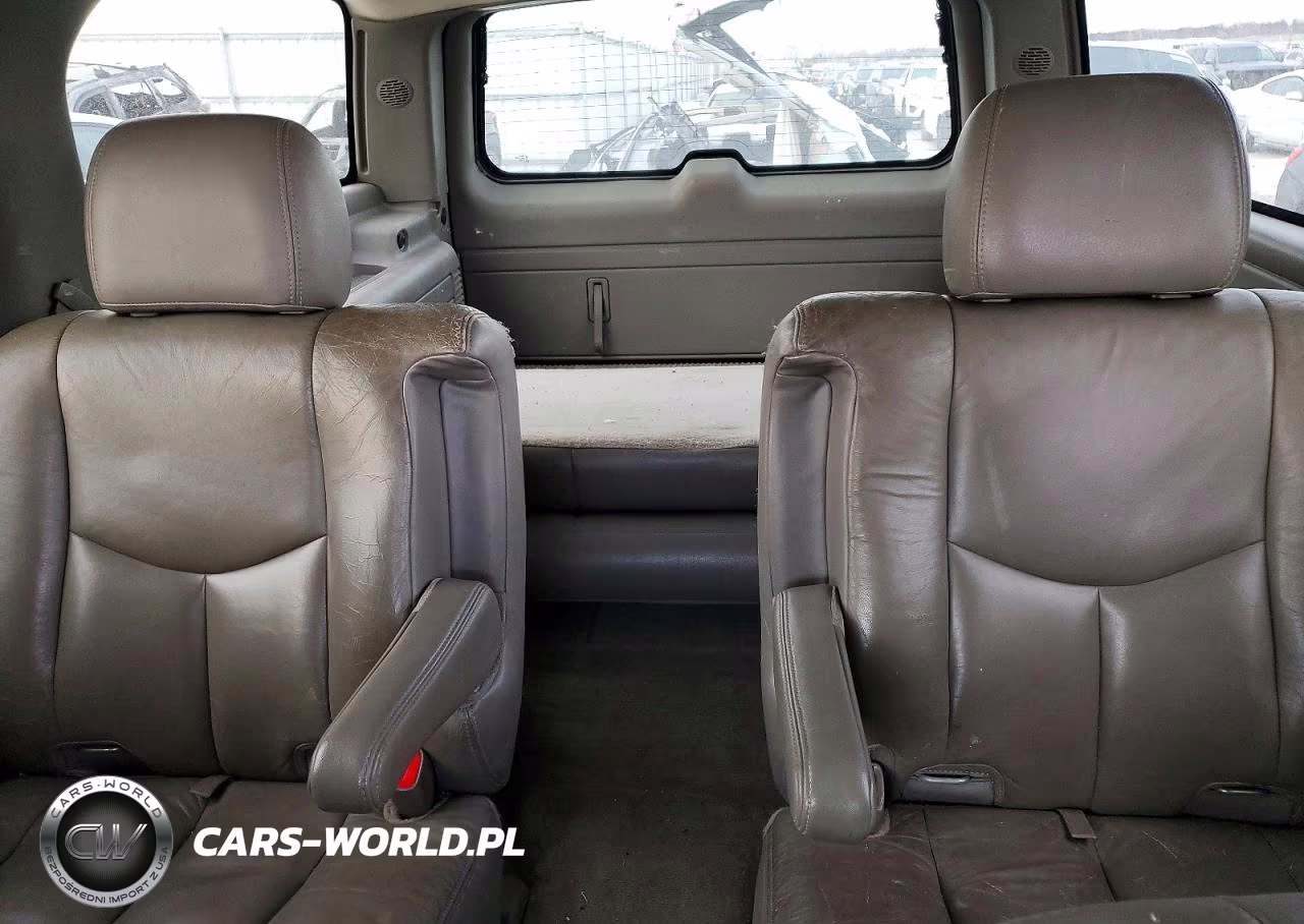 2004 Chevrolet Suburban K1500 VIN:3GNFK16Z54G111748 - 10