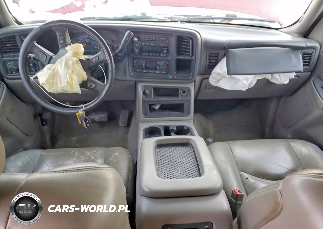 2004 Chevrolet Suburban K1500 VIN:3GNFK16Z54G111748 - 8