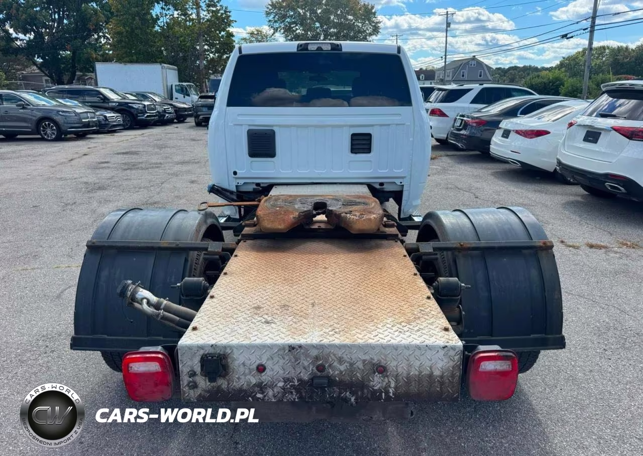 2022 Ram 3500 VIN:3C7WRTCL6NG235077 - 11