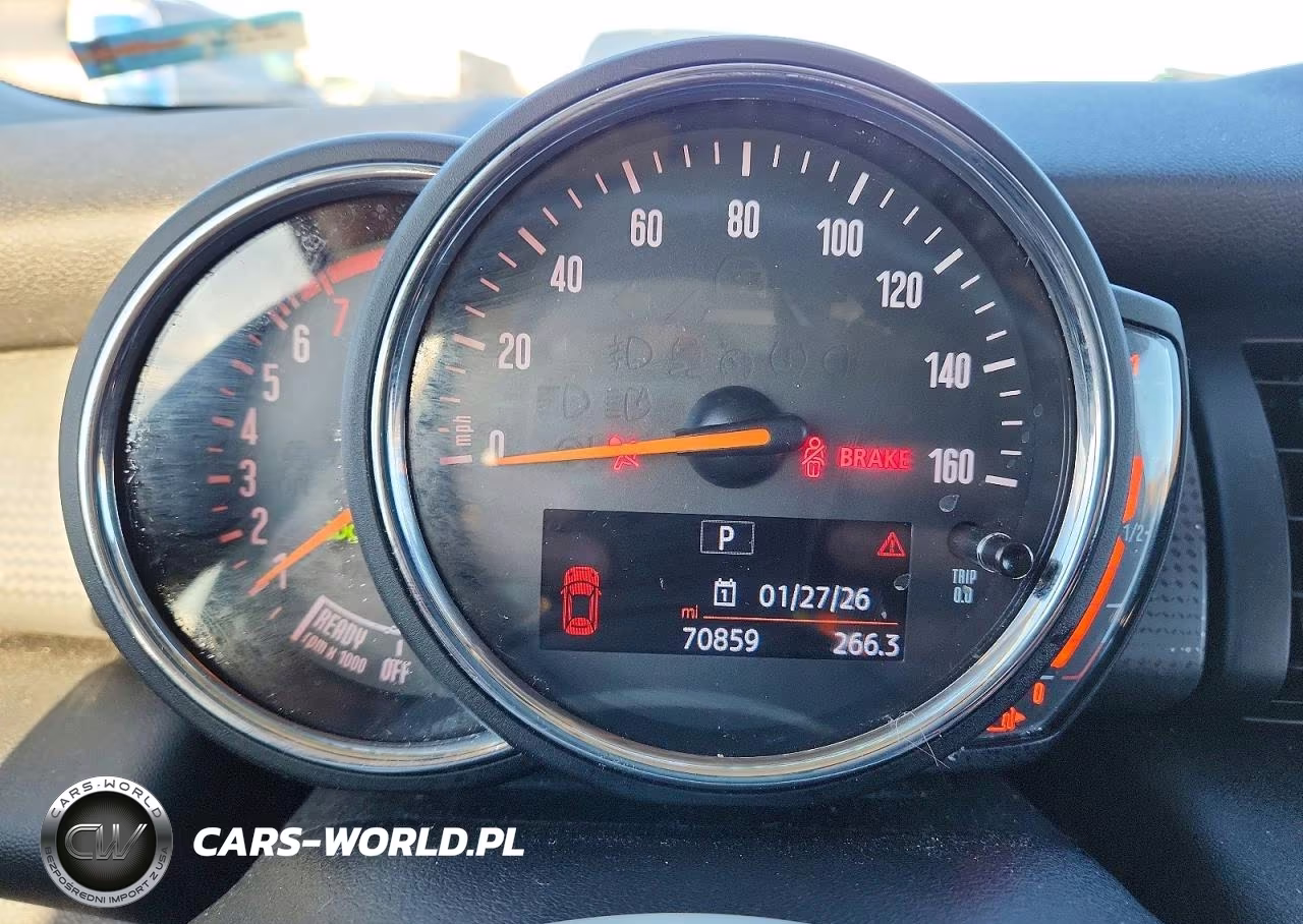 2018 Mini Cooper VIN:WMWXP5C52J2G61825 - 9