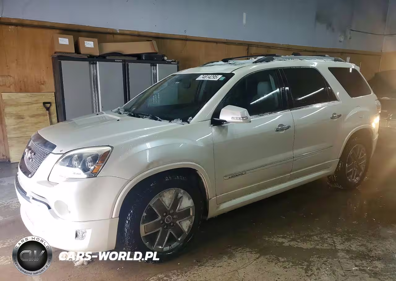 2011 GMC Acadia Denali