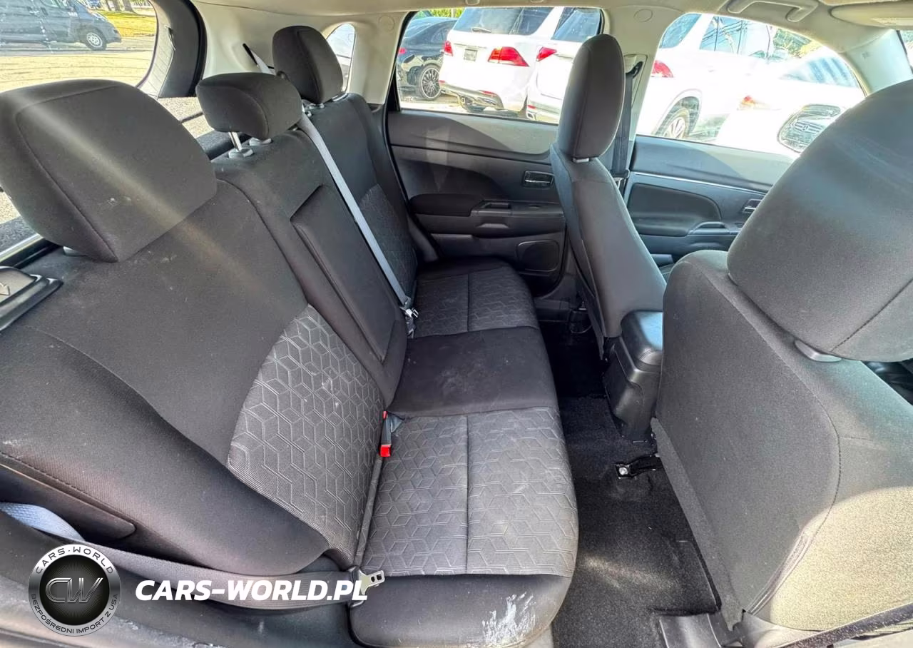 2023 Mitsubishi Outlander Sport S-Se VIN:JA4ARUAU2PU013820 - 6