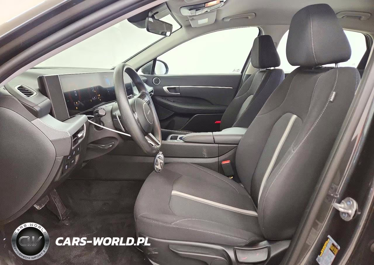 2026 Hyundai Sonata Hybrid Blue VIN:KMHL24JJ2TA167640 - 7