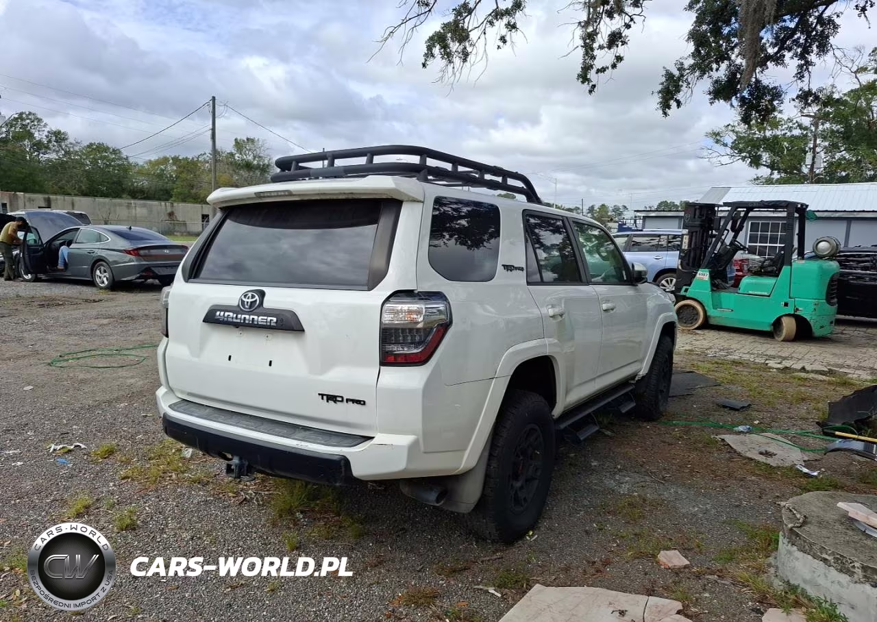 2020 Toyota 4Runner Sr5-Sr5 Premium VIN:JTEBU5JRXL5819107 - 4