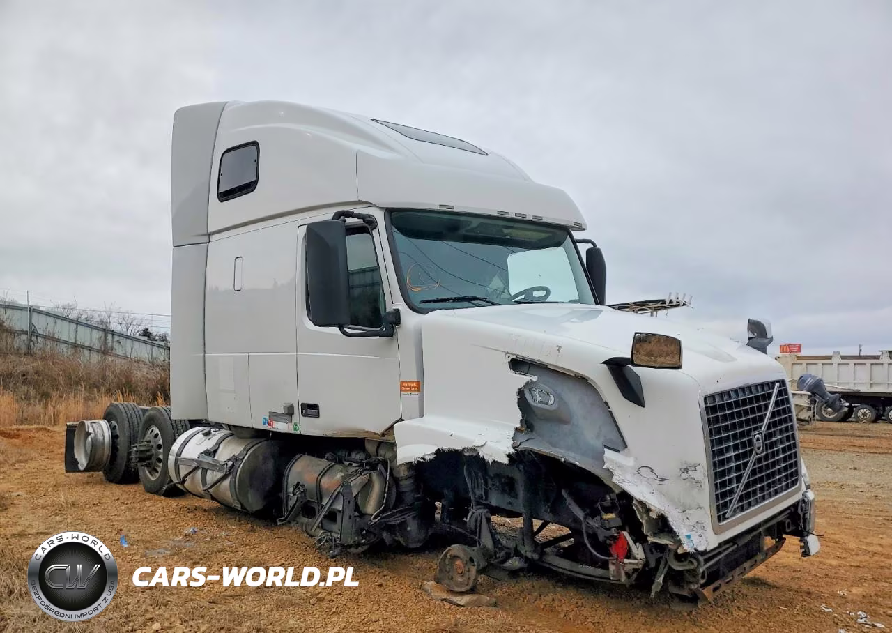 2013 Volvo Vnl Semi Truck