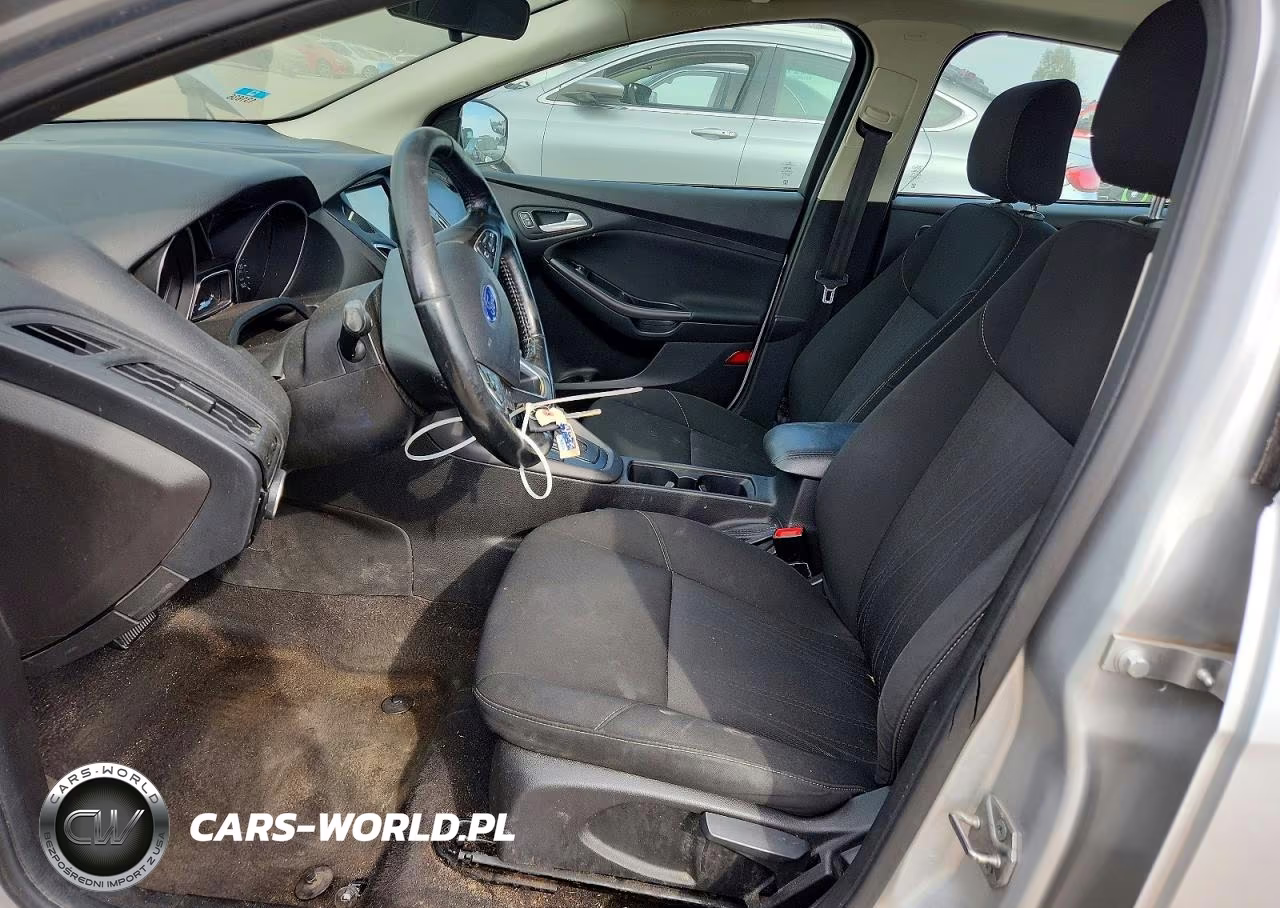2017 Ford Focus Sel VIN:1FADP3H26HL284366 - 7