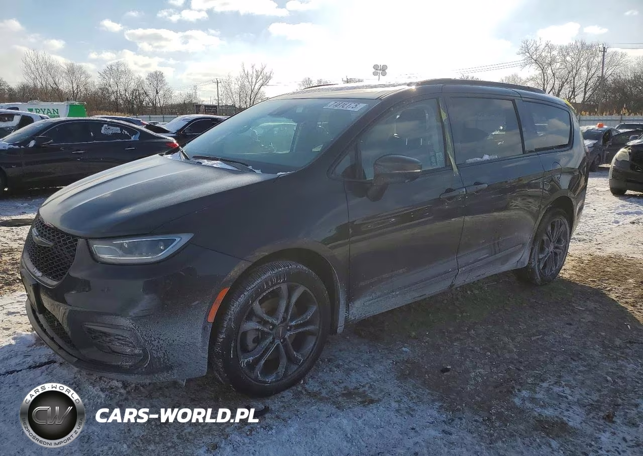2023 Chrysler Pacifica Touring L