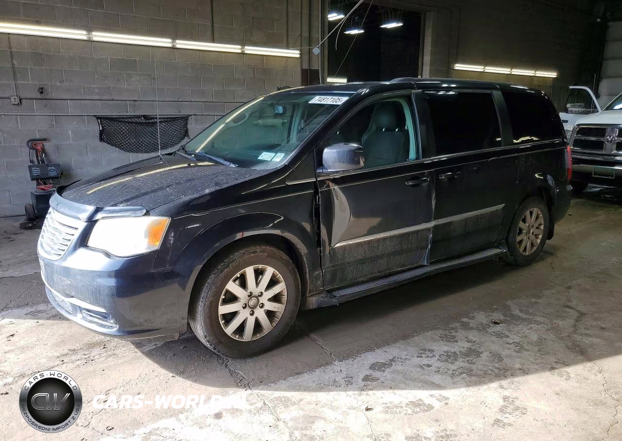 2012 Chrysler Town & Country Touring – zdjęcie 1 z 13